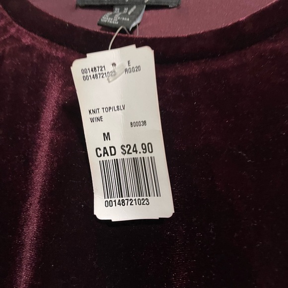 Brand new with tag velvet top - Picture 2 of 2